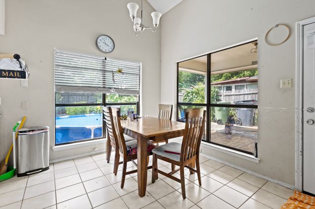 710 Running Creek Drive, Arlington, TX 76001