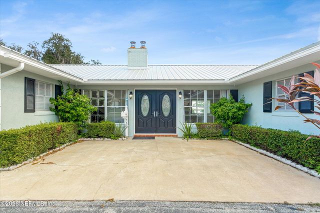 730 N PARK Street, Crescent City, FL 32112