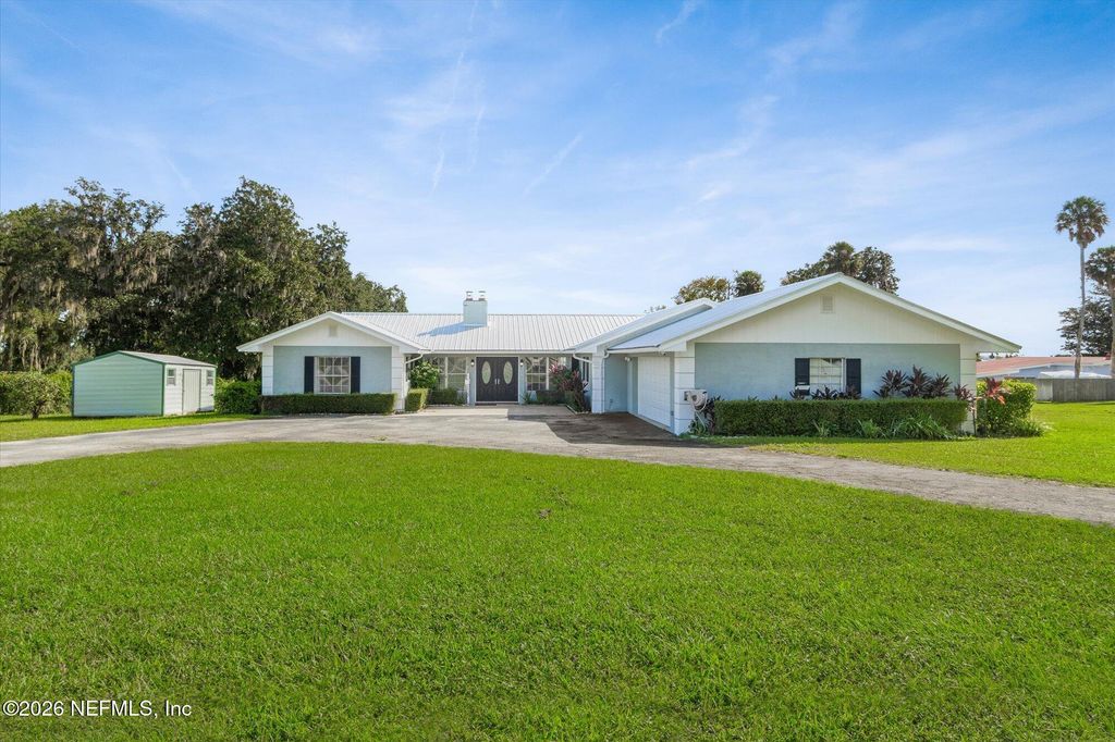 730 N PARK Street, Crescent City, FL 32112