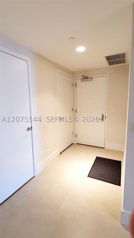 1010 Brickell Ave 2511, Miami, FL 33131