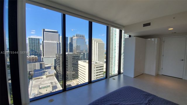 1010 Brickell Ave 2511, Miami, FL 33131