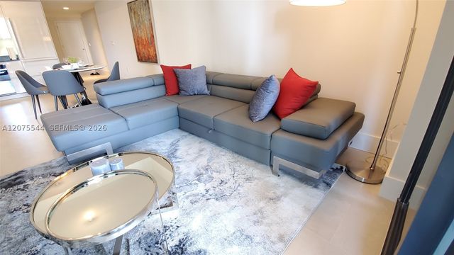 1010 Brickell Ave 2511, Miami, FL 33131