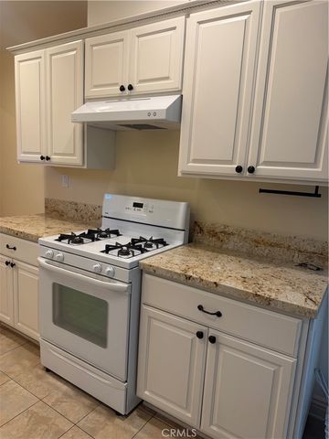 18422 Los Alimos, Porter Ranch, CA 91326