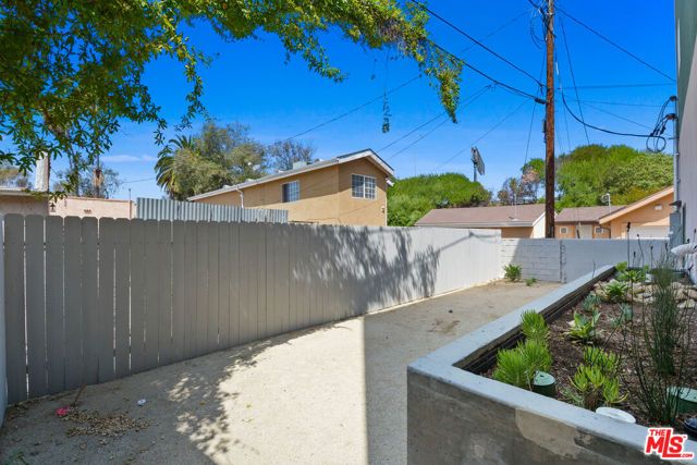 2523 S Orange Drive, Los Angeles, CA 90016