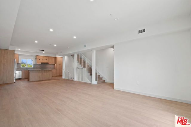 2523 S Orange Drive, Los Angeles, CA 90016