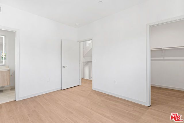 2523 S Orange Drive, Los Angeles, CA 90016