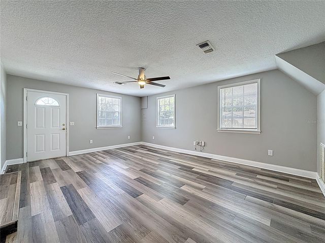 1125 MICHIGAN DRIVE N, Dunedin, FL 34698