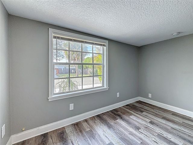 1125 MICHIGAN DRIVE N, Dunedin, FL 34698