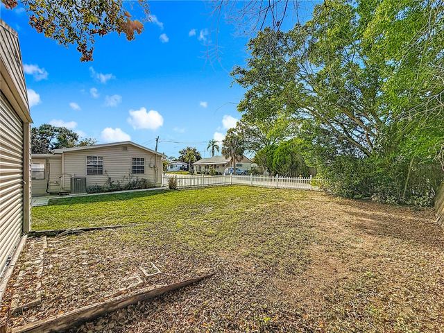 1125 MICHIGAN DRIVE N, Dunedin, FL 34698