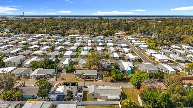 1125 MICHIGAN DRIVE N, Dunedin, FL 34698