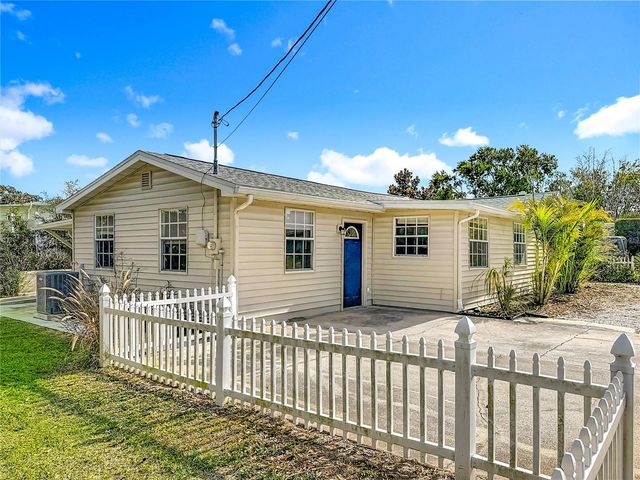 1125 MICHIGAN DRIVE N, Dunedin, FL 34698