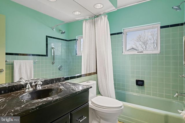 42 LINCOLN, Conshohocken, PA 19428