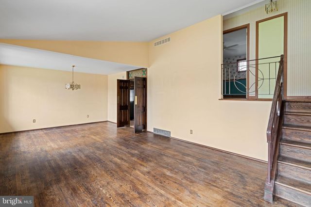 42 LINCOLN, Conshohocken, PA 19428