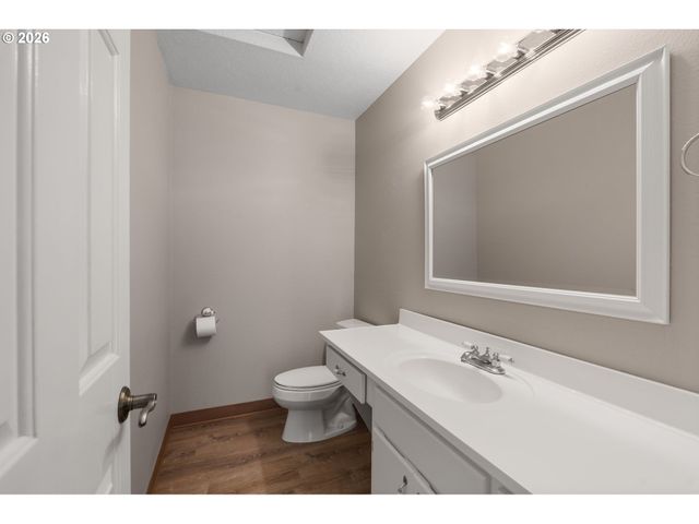 16013 Ne 26TH St, Vancouver, WA 98684