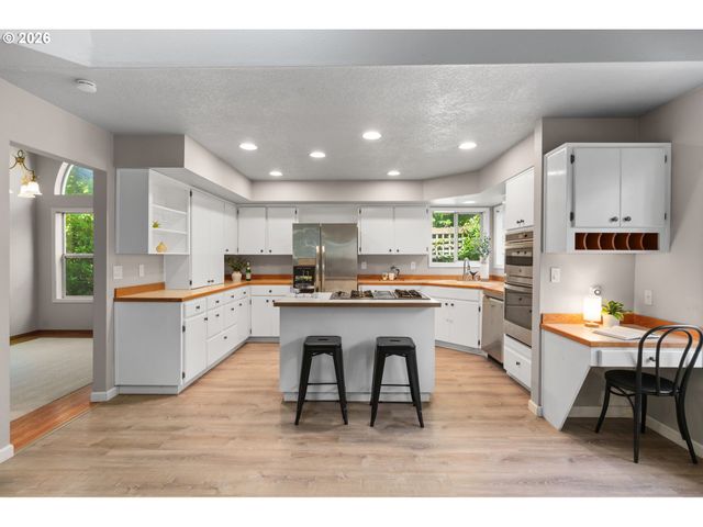 16013 Ne 26TH St, Vancouver, WA 98684