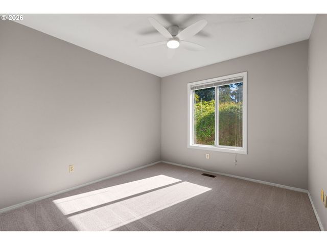 16013 Ne 26TH St, Vancouver, WA 98684