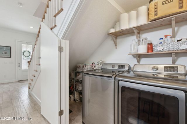 1981 AMELIA OAKS Drive, Fernandina Beach, FL 32034