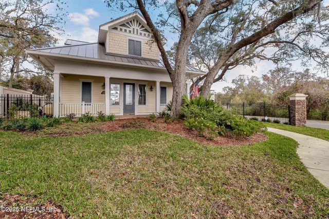 1981 AMELIA OAKS Drive, Fernandina Beach, FL 32034