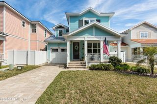 1981 AMELIA OAKS Drive, Fernandina Beach, FL 32034