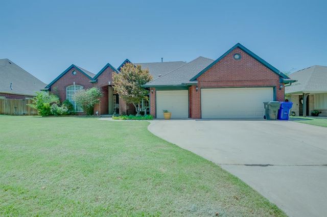 821 Leisure Drive, Midwest City, OK 73110