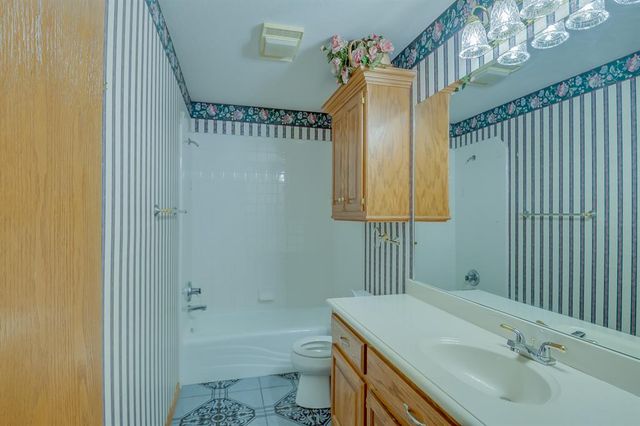 821 Leisure Drive, Midwest City, OK 73110