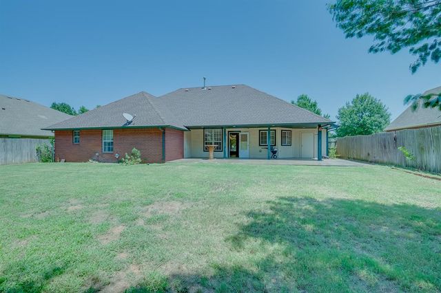 821 Leisure Drive, Midwest City, OK 73110