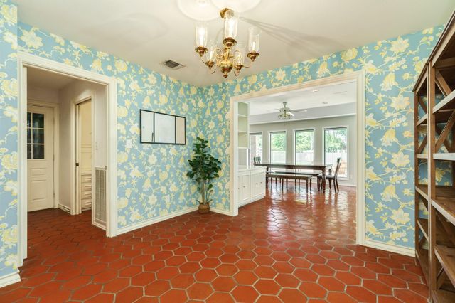 110 Sequoia, Lake Jackson, TX 77566
