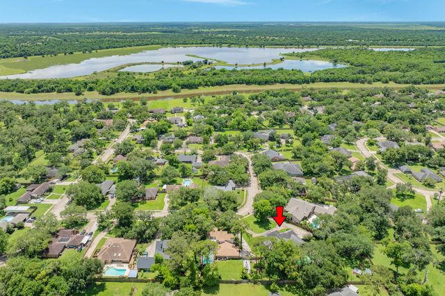 110 Sequoia, Lake Jackson, TX 77566