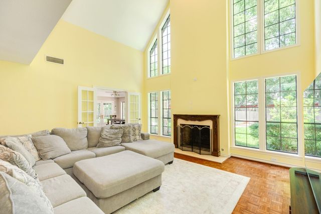 110 Sequoia, Lake Jackson, TX 77566