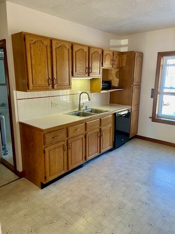 7 Ridgeland Road 1, Shrewsbury, MA 01545