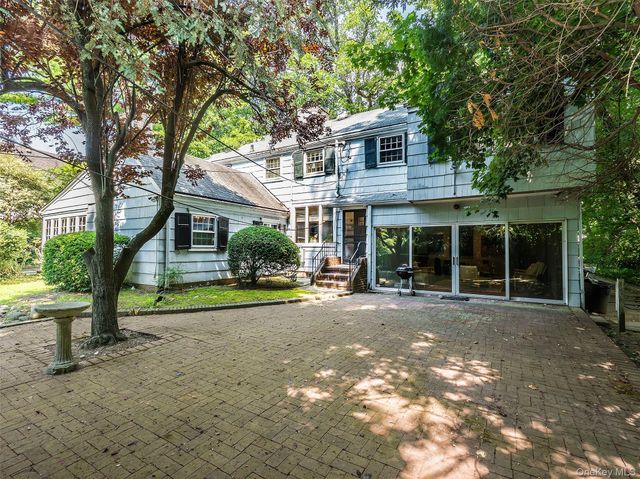 10 Amherst Road, Great Neck, NY 11021