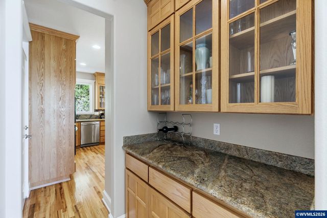 462 Shannon Dr NW, Albany, OR 97321