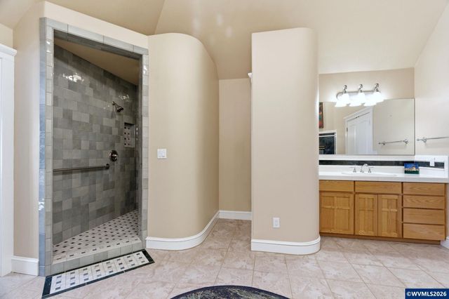 462 Shannon Dr NW, Albany, OR 97321