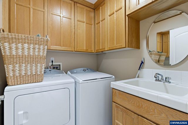 462 Shannon Dr NW, Albany, OR 97321