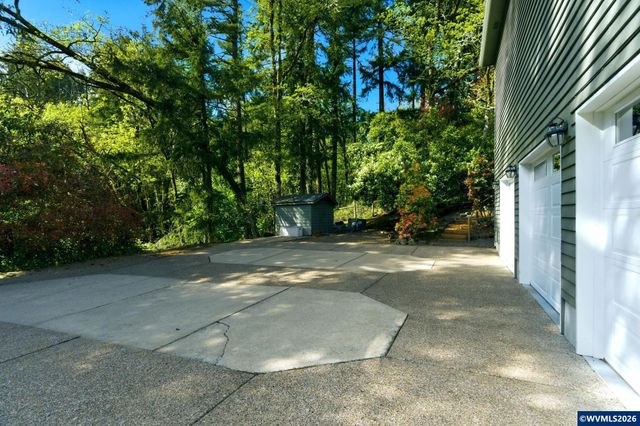 462 Shannon Dr NW, Albany, OR 97321