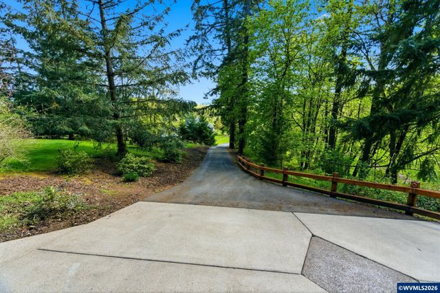 462 Shannon Dr NW, Albany, OR 97321