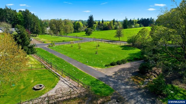 462 Shannon Dr NW, Albany, OR 97321