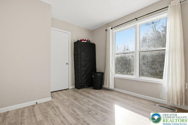 102 Longshore Circle, Smithfield Twp, PA 18302