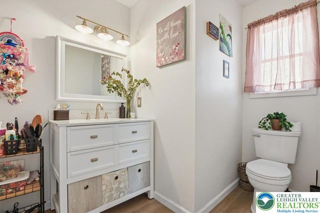 102 Longshore Circle, Smithfield Twp, PA 18302