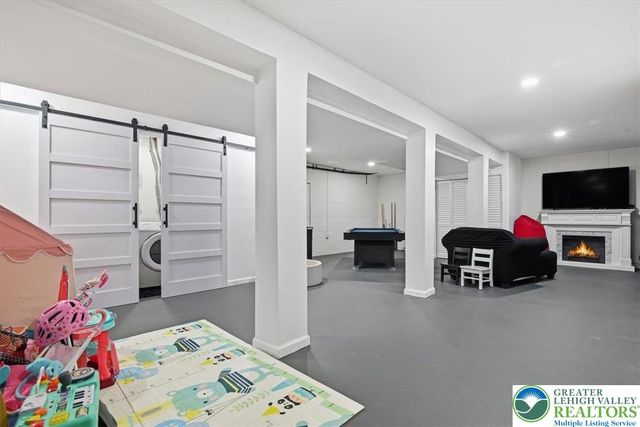 102 Longshore Circle, Smithfield Twp, PA 18302