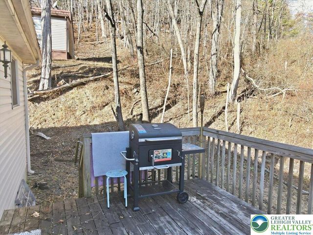 102 Longshore Circle, Smithfield Twp, PA 18302