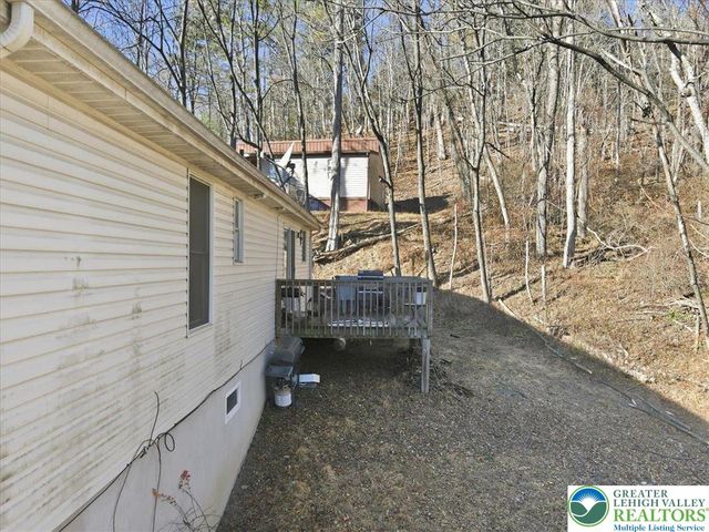 102 Longshore Circle, Smithfield Twp, PA 18302