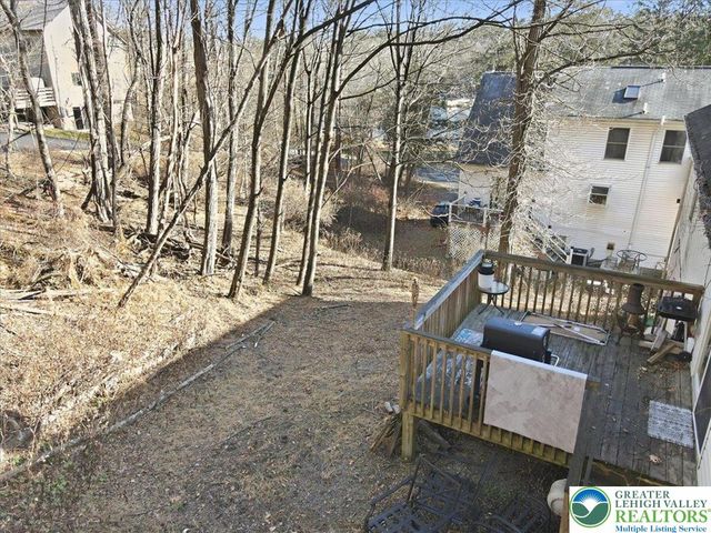 102 Longshore Circle, Smithfield Twp, PA 18302