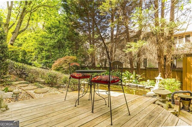 2242 Lenox Walk NE, Brookhaven, GA 30319