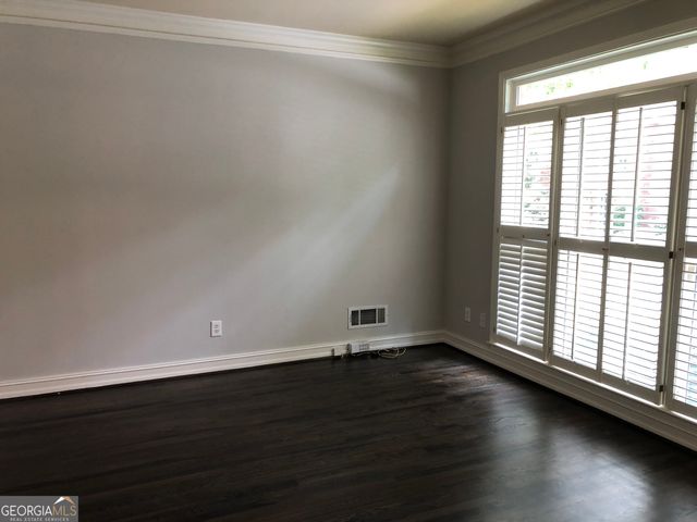 2242 Lenox Walk NE, Brookhaven, GA 30319