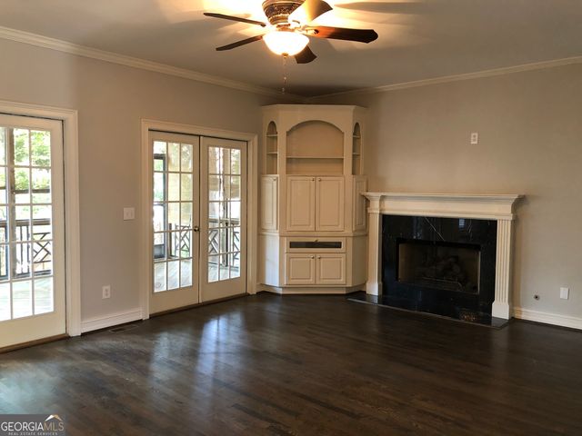 2242 Lenox Walk NE, Brookhaven, GA 30319