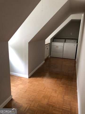 2242 Lenox Walk NE, Brookhaven, GA 30319