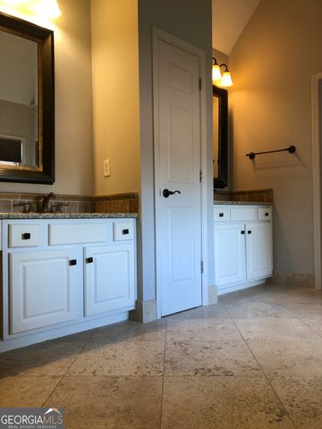 2242 Lenox Walk NE, Brookhaven, GA 30319