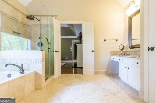 2242 Lenox Walk NE, Brookhaven, GA 30319