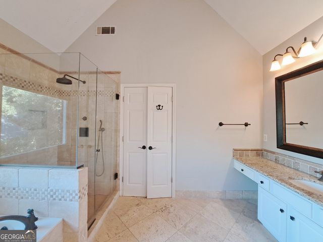 2242 Lenox Walk NE, Brookhaven, GA 30319